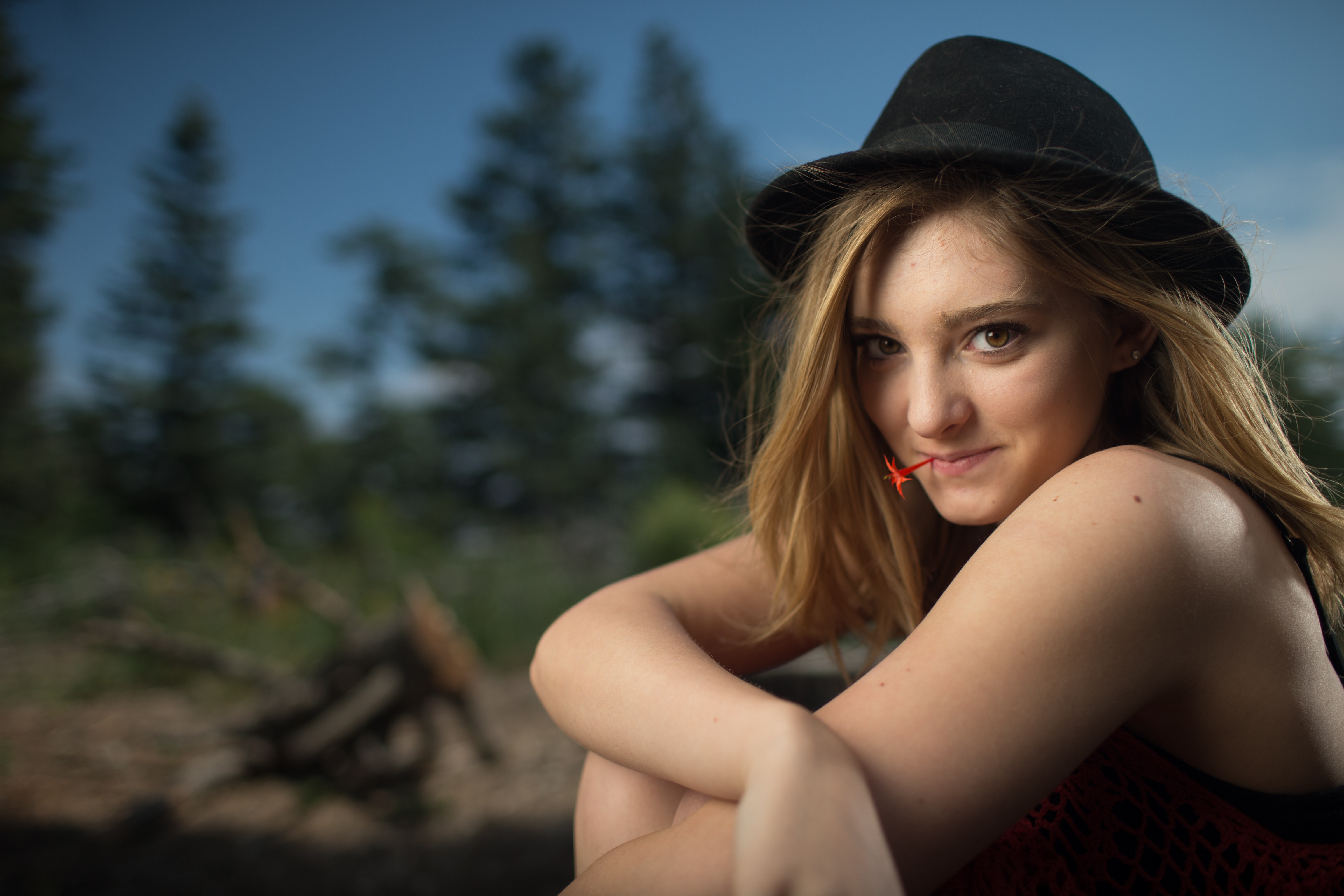 Willow Shields Wallpapers