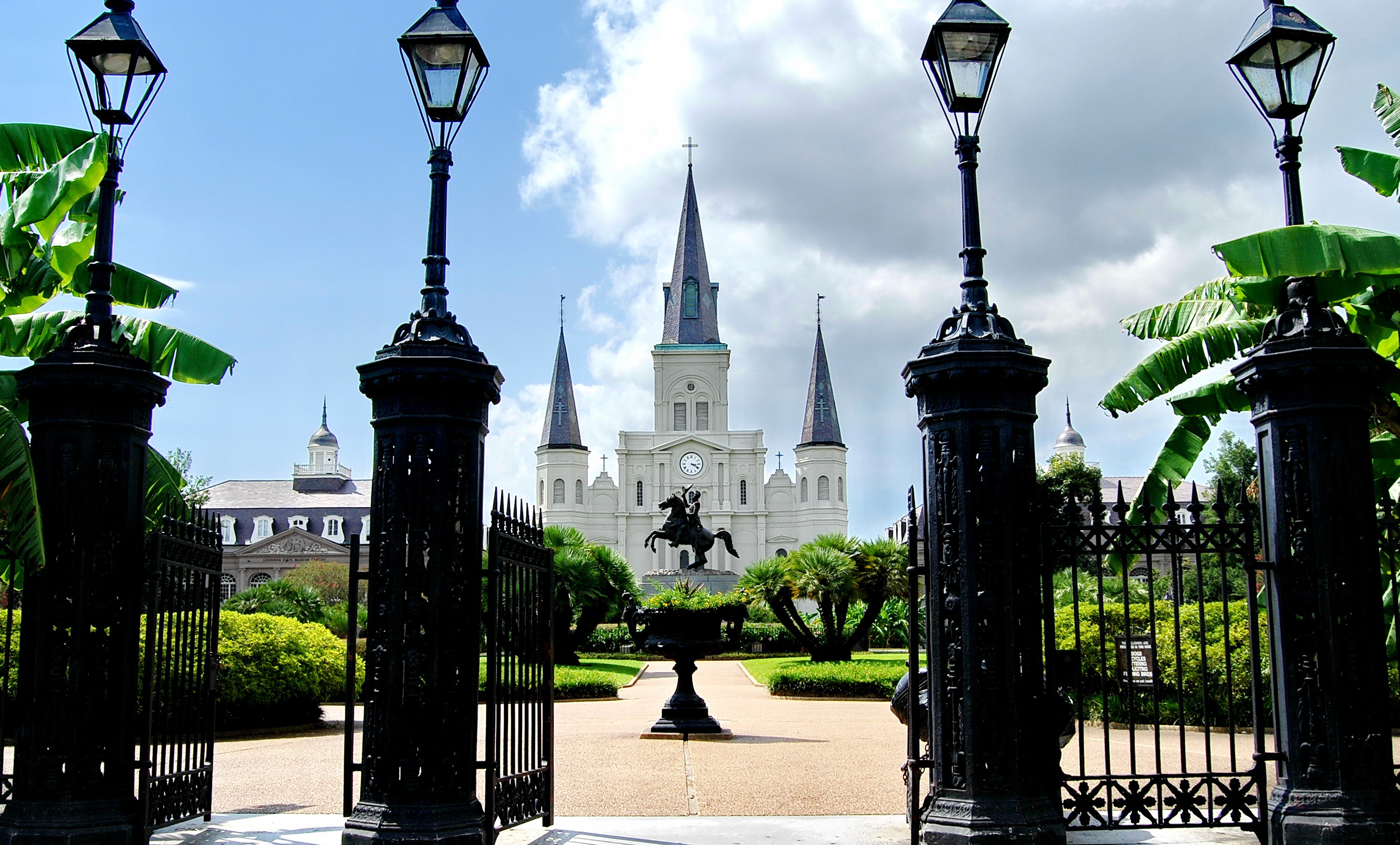 St. Louis Cathedral Wallpapers