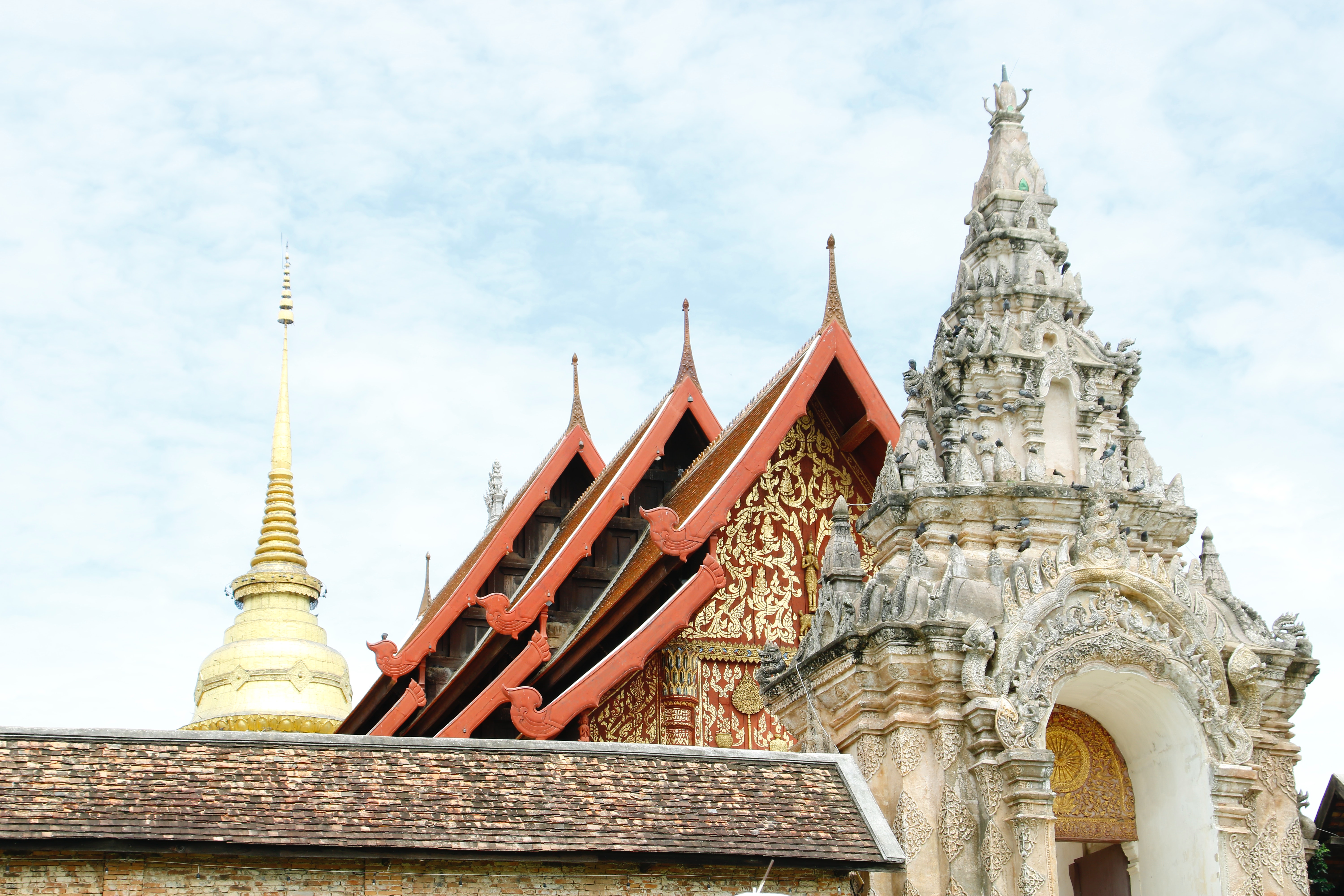 Wat Phra Dhammakaya Wallpapers